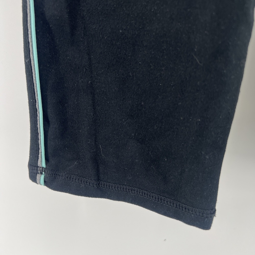 Fabletics Womens Leggings Medium Black White Mid Rise Crop Yoga Athleisure - Picture 3 of 6
